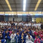 Festival Aliados Jiu-Jitsu reuniu jovens de diferentes projetos sociais em uma grande confraternização (Foto: Divulgação)