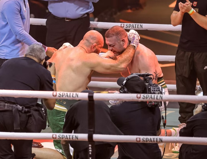 Shogun foi derrotado por Glover Teixeira na decisão unânime, mas acredita que o desempenho apresentado justifica uma segunda luta (Foto: Inovafoto/Divulgação Spaten)