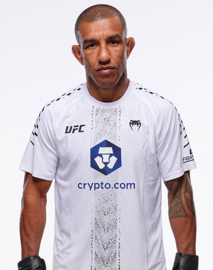 Raoni Barcelos tranquiliza fãs em primeira manifestação após sofrer mal súbito durante luta contra Raul Rosas Jr. e promete revelar mais detalhes (Foto: Reprodução/UFC)