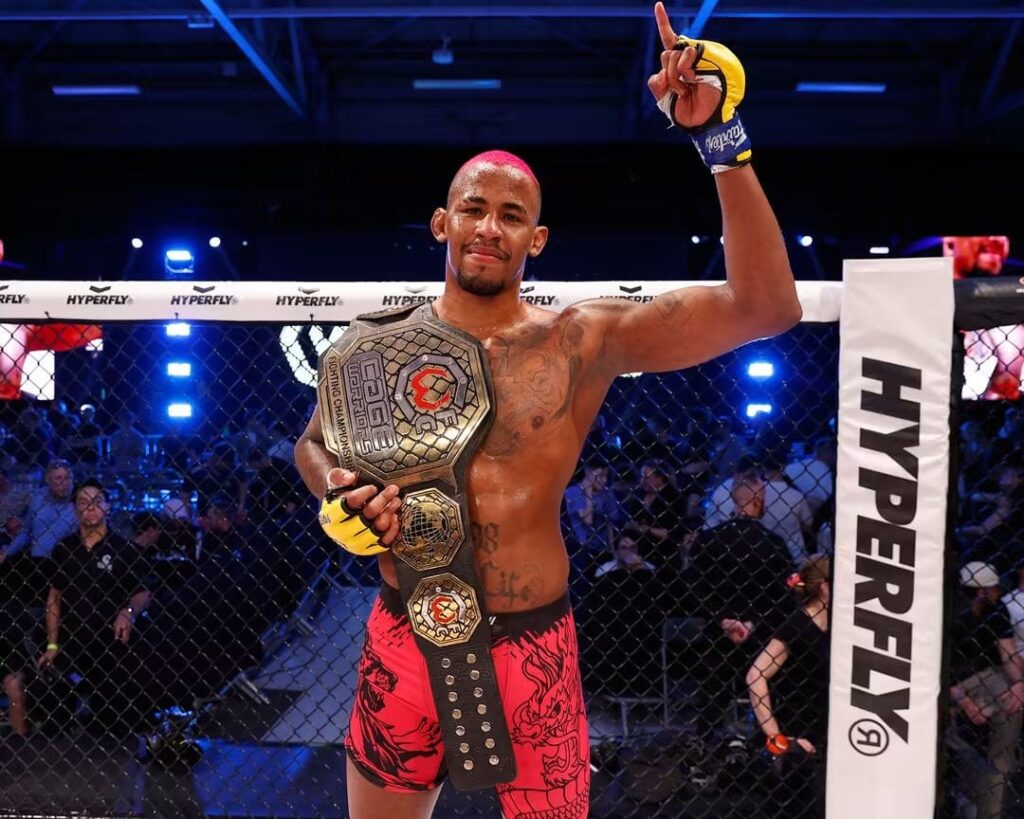 Atleta da equipe Team Lucas Mineiro, Gustavo Jones vive grande fase no MMA (Foto: Divulgação)