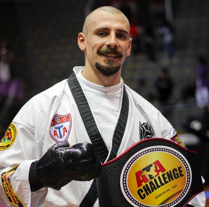 Multicampeão no Taekwondo ATA, Guilherme Coleraus segue motivado para buscar novas conquistas na modalidade (Foto: Divulgação)